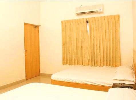 Double Cot Room In Prakash Residency